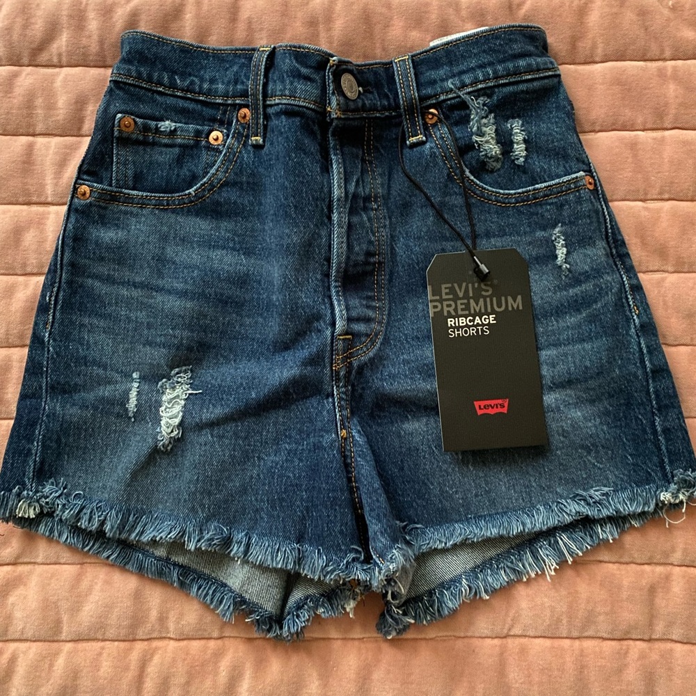 LEVIS RIBCAGE shorts